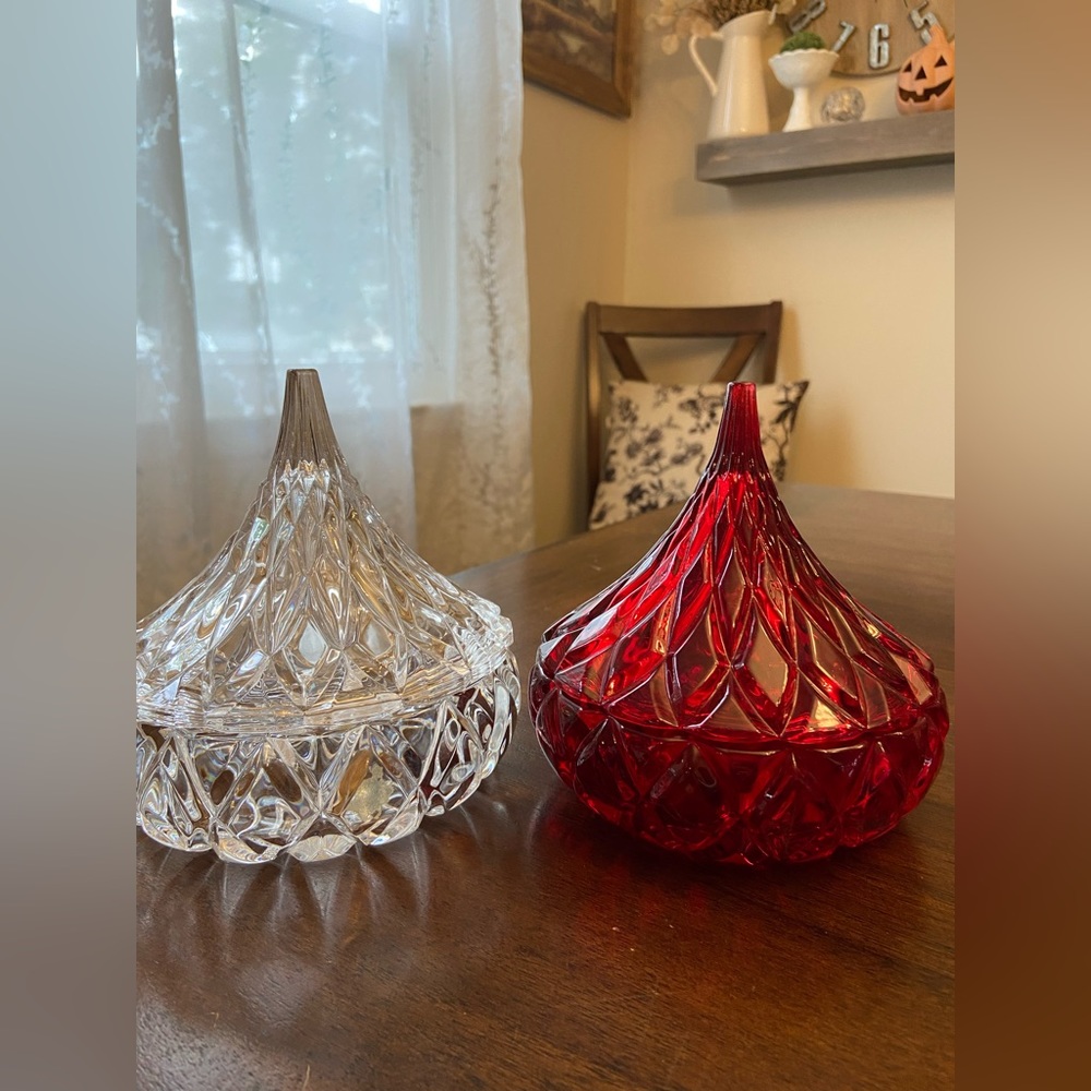 Set Of 2 SHANNON Lead CRYSTAL  "Hershey" KISS CANDY DISH Red And Clear